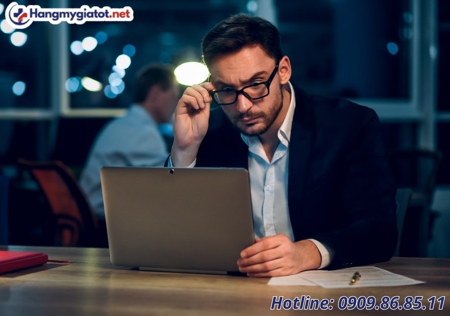 Thức khuya, stress những nguyên nhân hại thận thường gặp